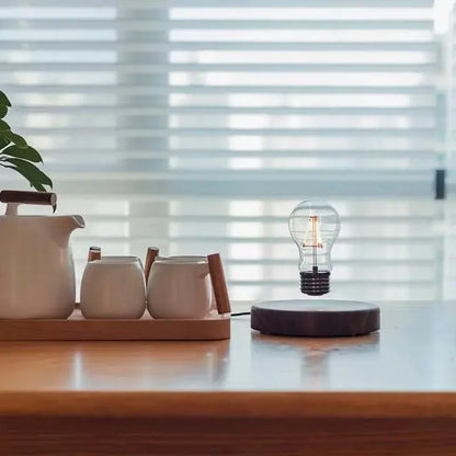 Lámpara de bombilla LED flotante