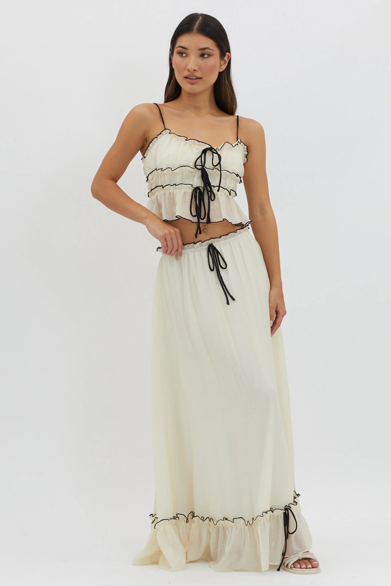 VISTAGOOD Creamy Dream Tie Skirt